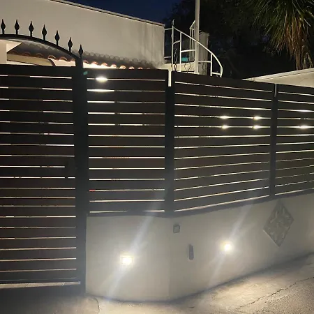 בית נופש Frontemare פלרמו